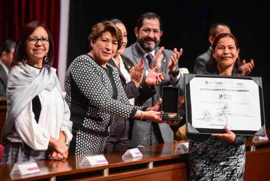 Es mujer y es periodista de a pie, Veneranda Mendoza, Presea de Periodismo e Información 2025: 100 periodistas por el Estado de México